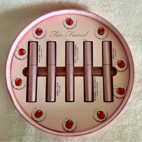 Too Faced Have your Cake Better Than Sex Mascara - Picture 3 of 5